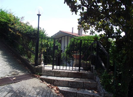 Villa bifamiliare in zona San Giacomo - Accesso