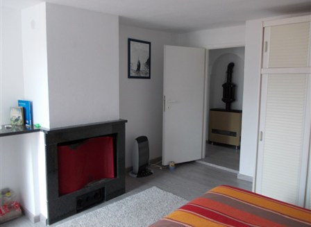 Caratteristico appartamento in via Ciro Menotti - Salotto