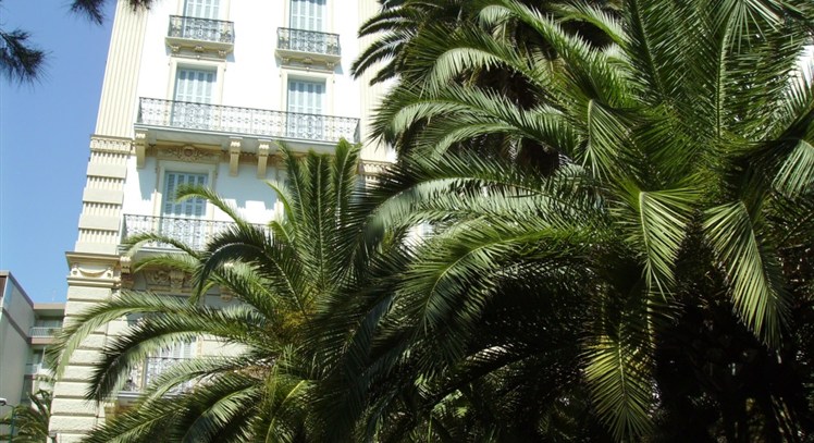 Corso Imperatrice, in palazzo d'epoca, appartamento completamente ristrutturato